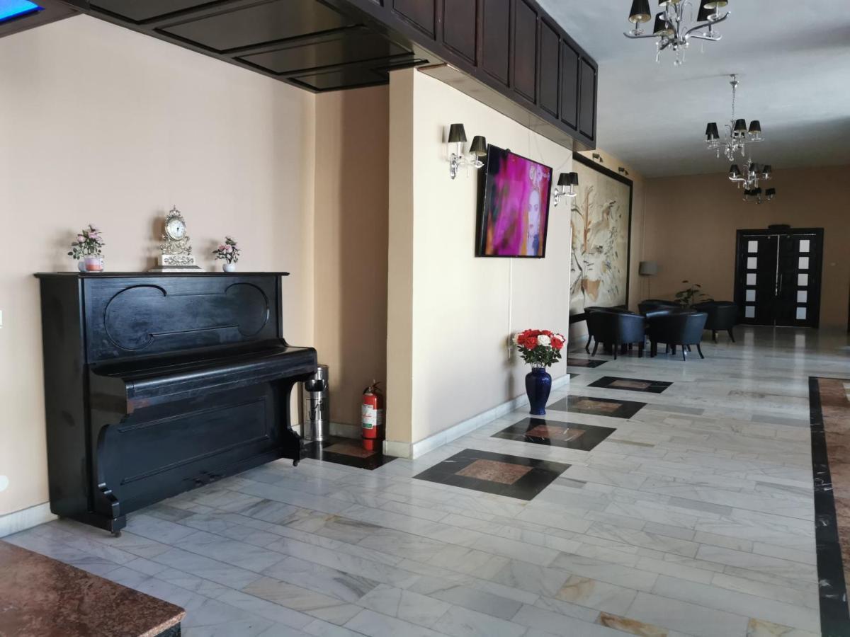 Focşani Hotel Unirea מראה חיצוני תמונה