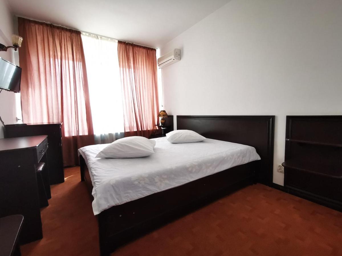 Focşani Hotel Unirea מראה חיצוני תמונה