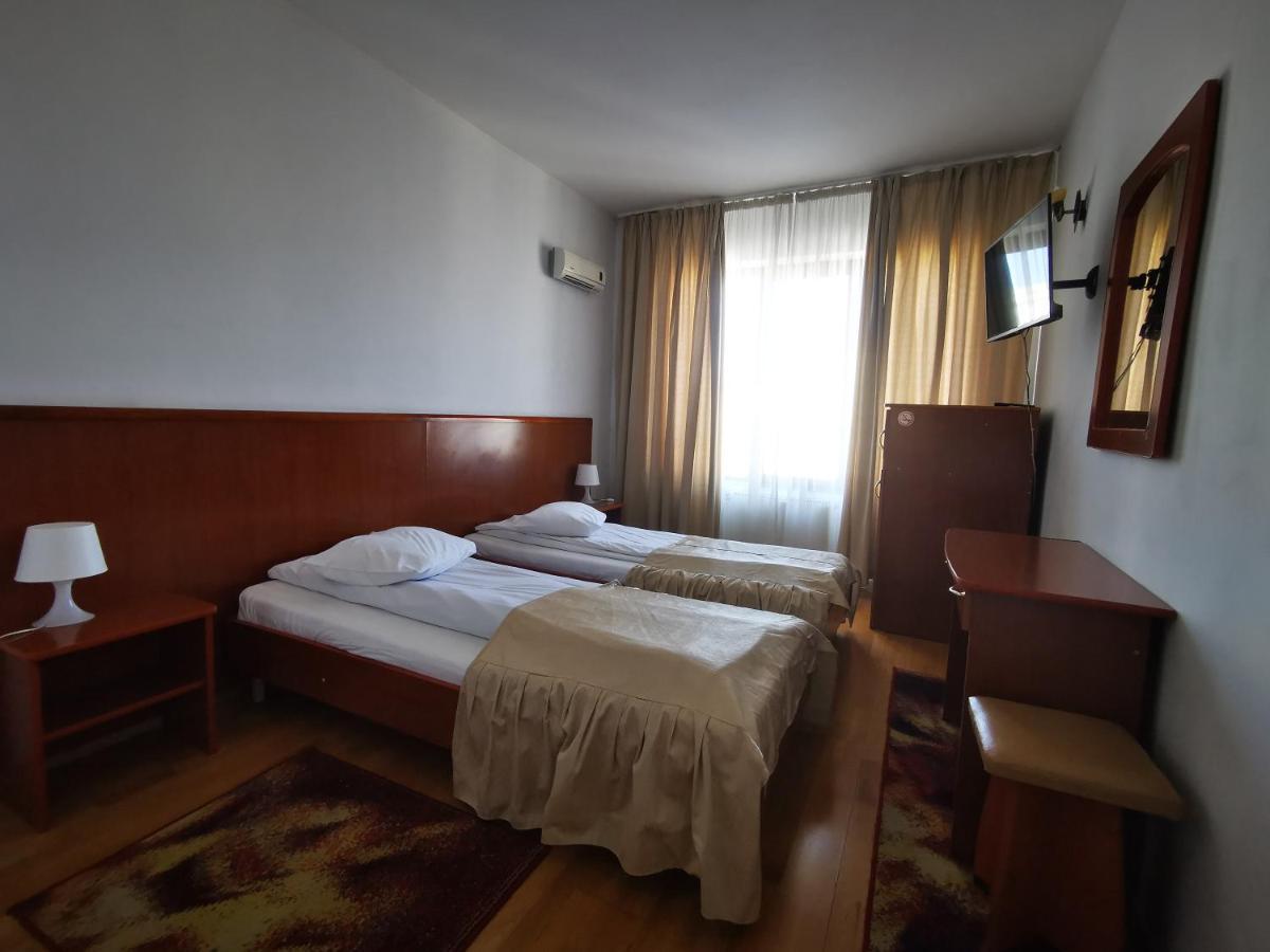 Focşani Hotel Unirea מראה חיצוני תמונה