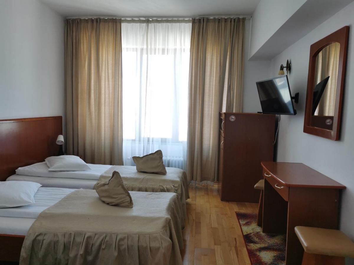 Focşani Hotel Unirea מראה חיצוני תמונה