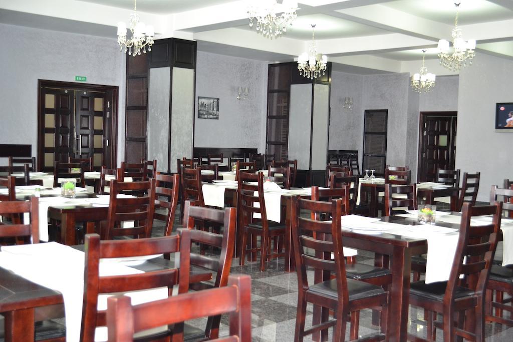 Focşani Hotel Unirea מראה חיצוני תמונה